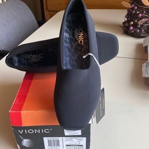 Vionic Orthotic Flats Black Comfort Shoes NEW w/ Tags